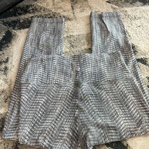 Lululemon Crop Size 8 Gray